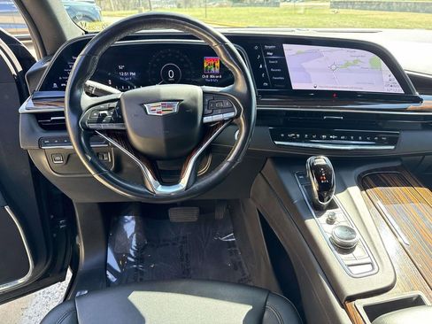 Used 2022 Cadillac Escalade ESV Luxury image 26