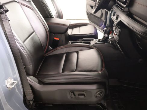 Used 2025 Jeep Gladiator Rubicon image 14