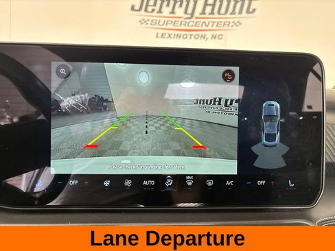 Used 2025 Ford Mustang Premium RWD image 17