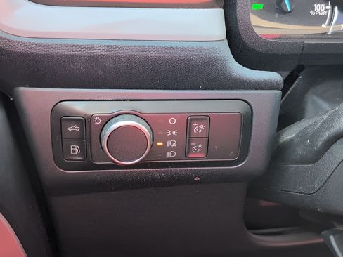 Used 2022 Ford Maverick Lariat w/ Lariat Luxury Package FWD image 16
