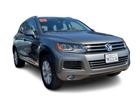 Used 2014 Volkswagen Touareg Sport AWD/4WD image 21