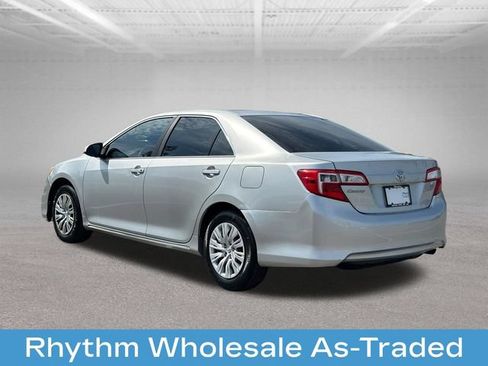 Used 2013 Toyota Camry LE FWD image 6