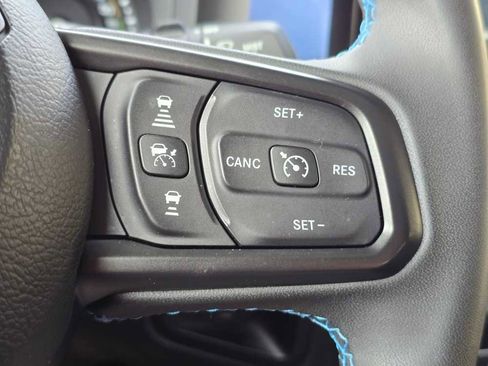Used 2024 Jeep Wrangler Rubicon image 34