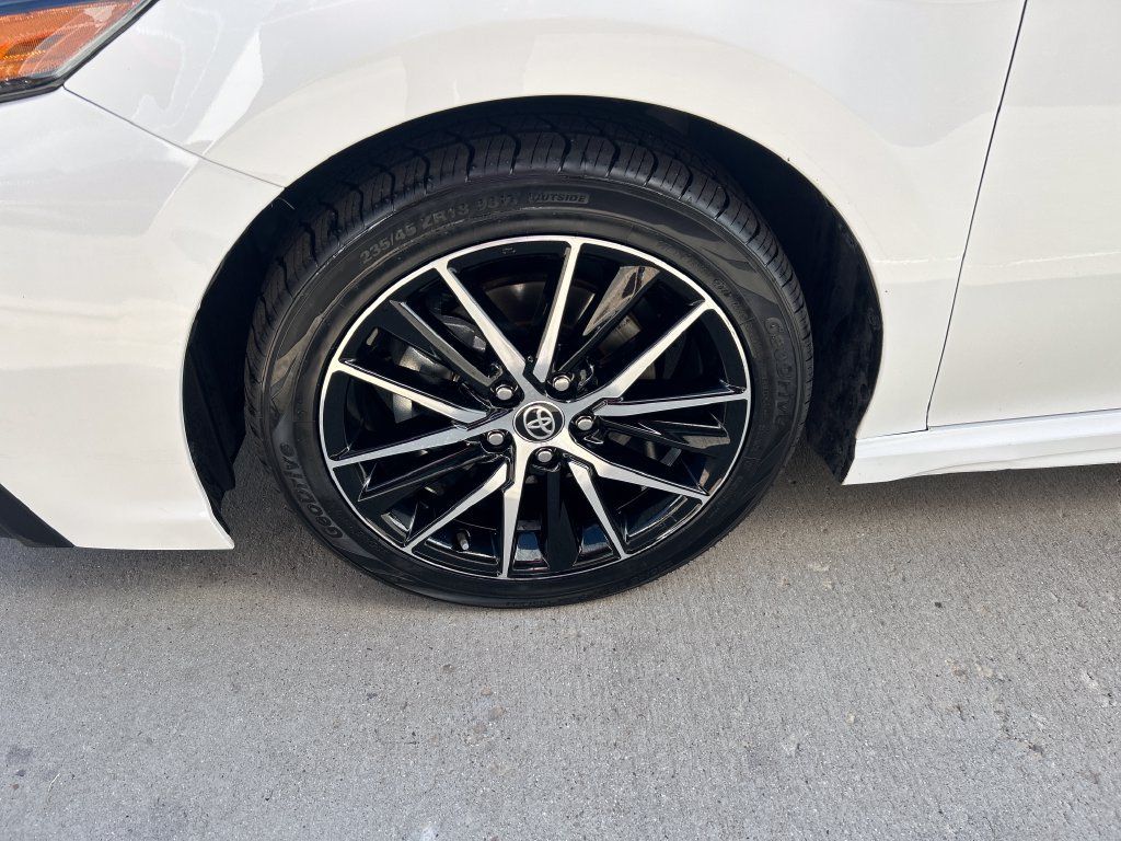 Certified 2024 Toyota Camry SE FWD image 15