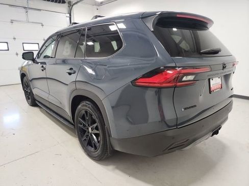Used 2024 Toyota Grand Highlander AWD Hybrid image 11