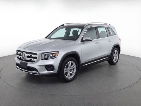 Used 2020 Mercedes-Benz GLB 250 4MATIC image 3