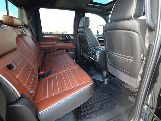 Used 2025 GMC Sierra 2500 Denali Ultimate AWD/4WD image 21