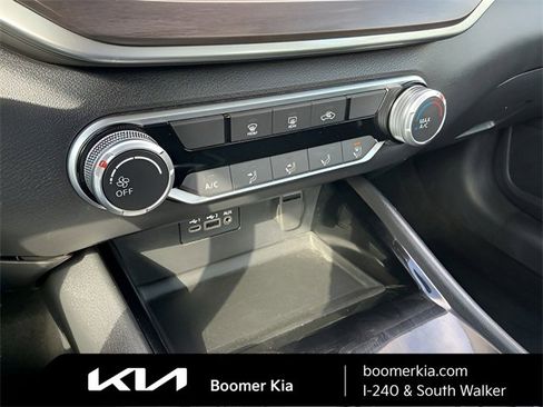 Used 2024 Nissan Altima 2.5 SV image 23