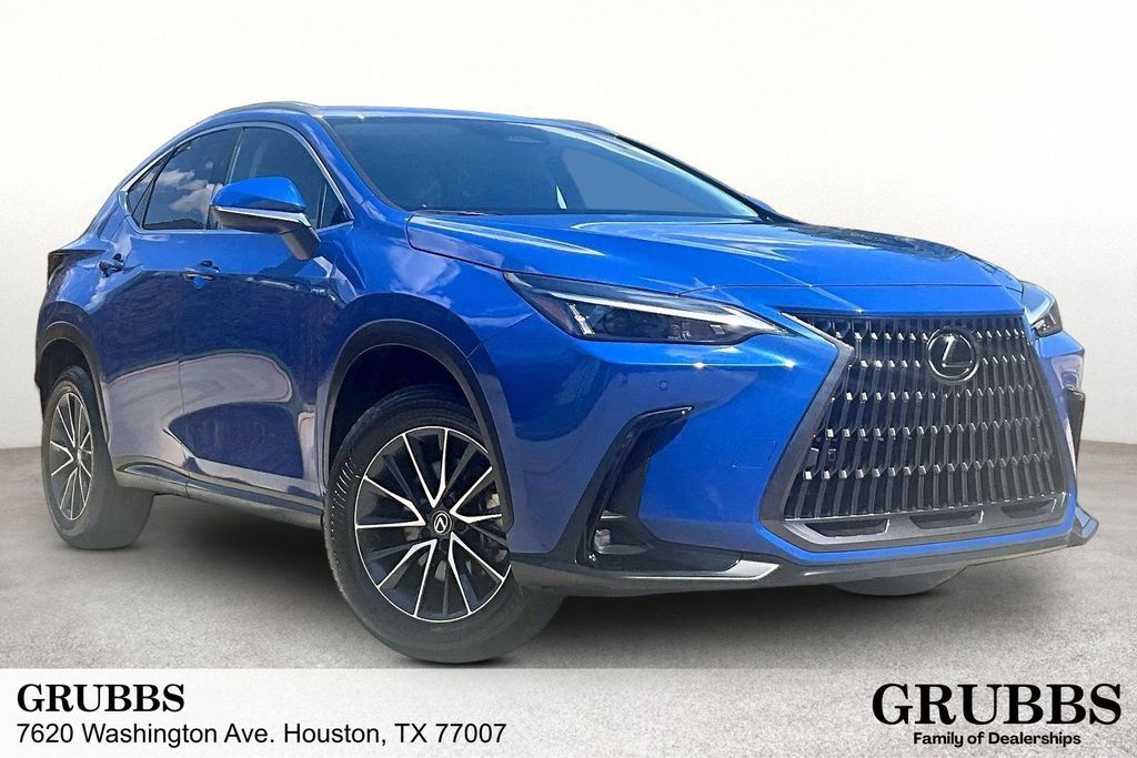 Used 2025 Lexus NX 250 FWD w/ Towing Package (2000 Lbs) image 1