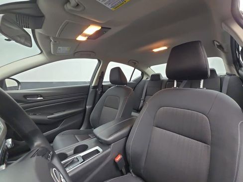 Used 2025 Nissan Altima 2.5 SV image 22
