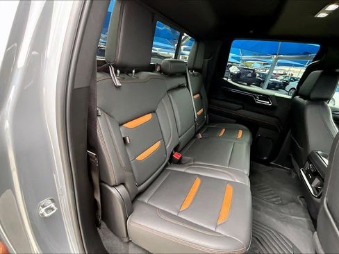 Used 2024 GMC Sierra 1500 AT4 w/ Technology Package AWD/4WD image 20