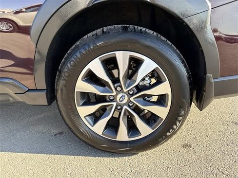 Used 2025 Subaru Outback Touring XT image 31