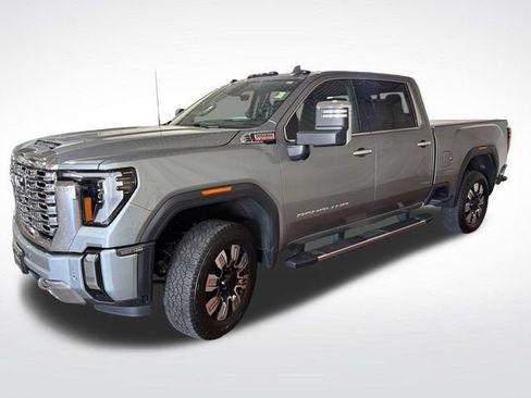Used 2025 GMC Sierra 3500 Denali w/ Denali Reserve Package AWD/4WD image 8