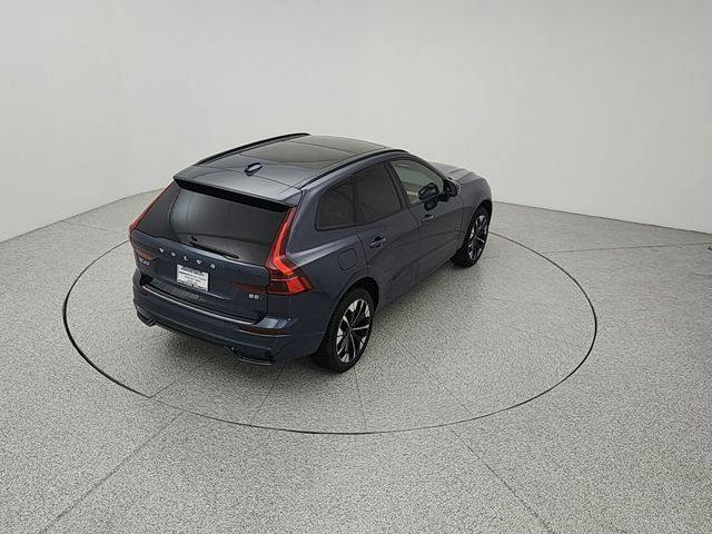 New 2026 Volvo XC60 B5 Plus w/ Protection Package Premier AWD/4WD image 17