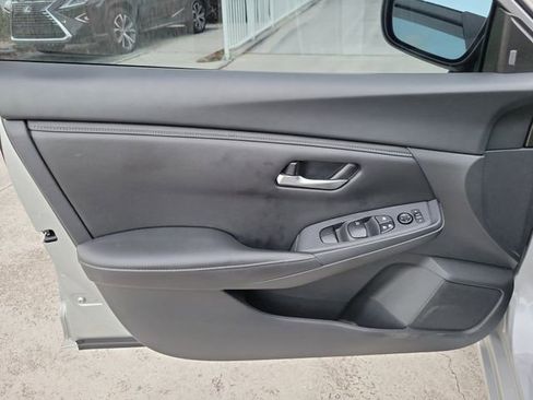 Used 2023 Nissan Sentra SV image 12