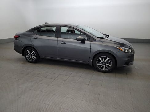 Used 2021 Nissan Versa SV w/ Trunk Package FWD image 11