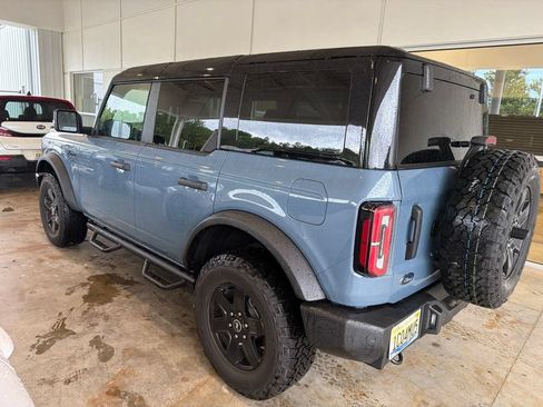 Used 2025 Ford Bronco Outer Banks AWD/4WD image 2