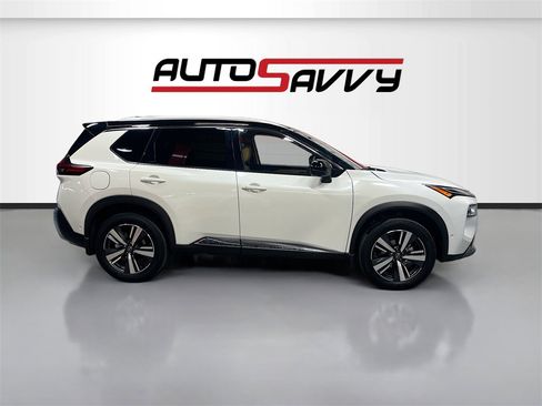 Used 2023 Nissan Rogue Platinum w/ Platinum Premium Package image 8