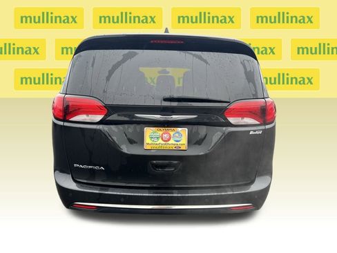 Used 2017 Chrysler Pacifica Touring-L Plus image 30