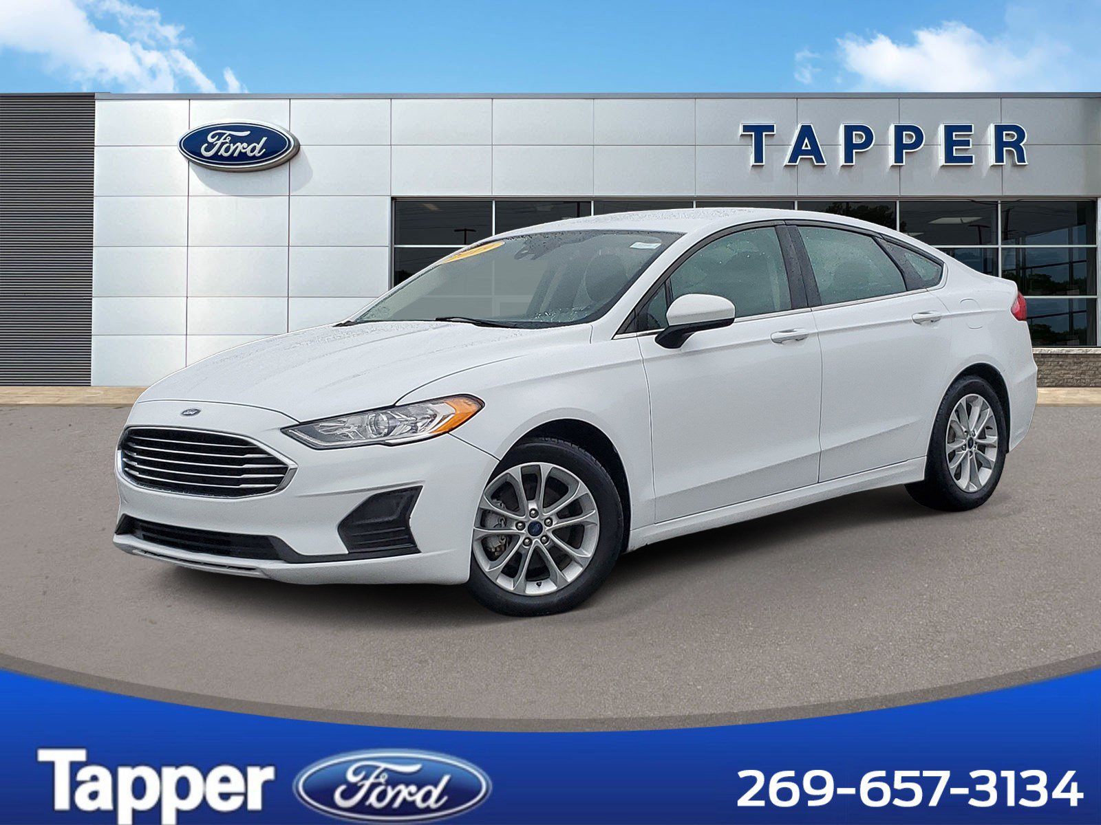 Used 2019 Ford Fusion SE FWD image 1