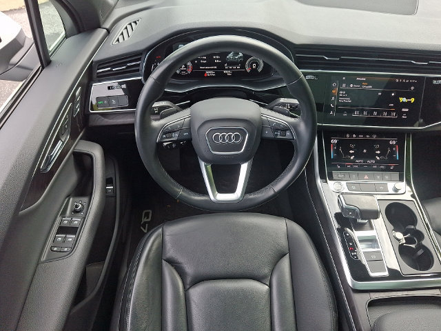 Used 2022 Audi Q7 2.0T Premium Plus w/ Premium Plus Package AWD/4WD image 11