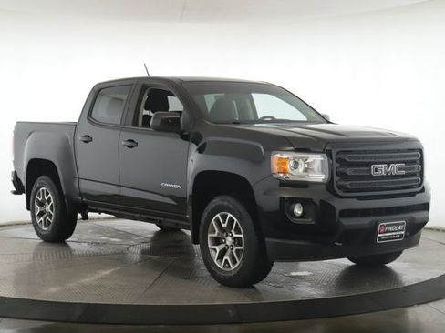 Used 2019 GMC Canyon SLE w/ Elevation Edition image 2