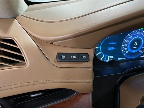 Used 2016 Cadillac Escalade ESV Platinum image 14