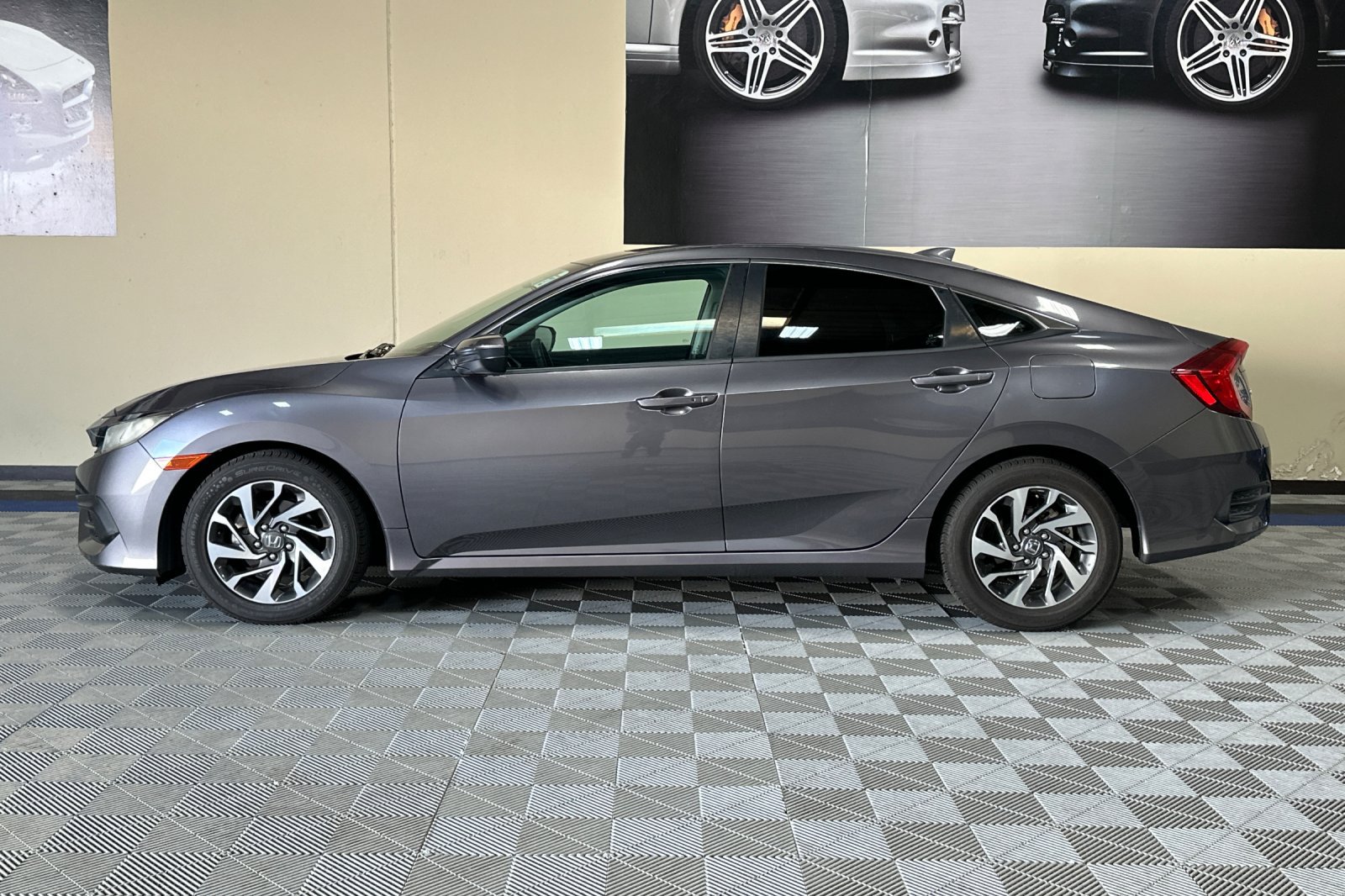 Used 2017 Honda Civic EX image 7