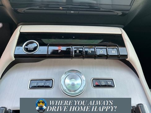 New 2026 Lincoln Navigator Premiere image 16