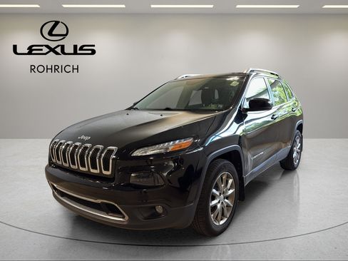 Used 2018 Jeep Cherokee Limited AWD/4WD image 1