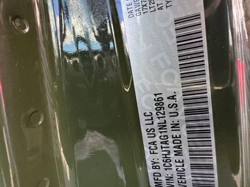 Used 2022 Jeep Gladiator Sport image 35