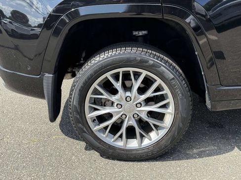 Used 2022 Jeep Grand Cherokee Summit w/ MOPAR Finishing Package AWD/4WD image 11