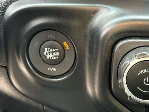 Used 2021 Jeep Wrangler Unlimited Sport image 37