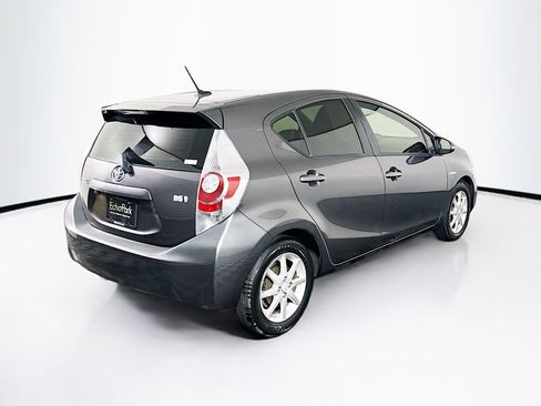 Used 2013 Toyota Prius C Three image 9