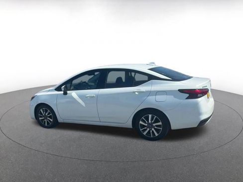 Used 2025 Nissan Versa SV image 10