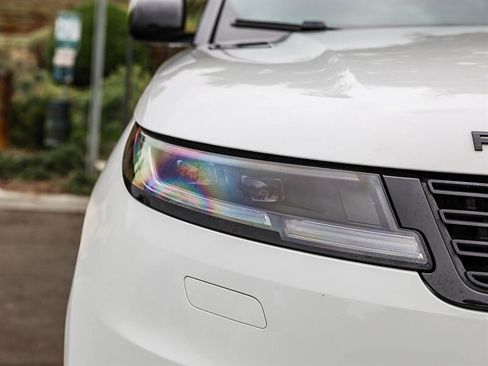Used 2024 Land Rover Range Rover Sport Dynamic SE AWD/4WD image 11
