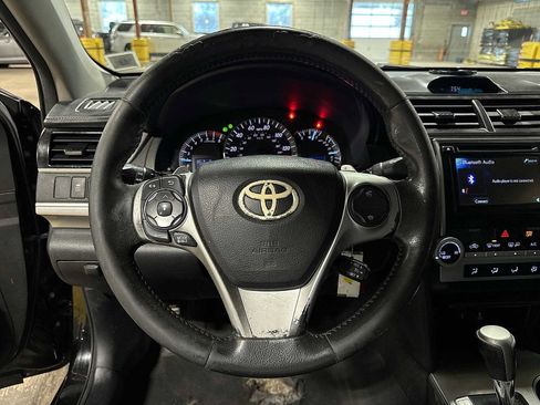 Used 2012 Toyota Camry SE image 17