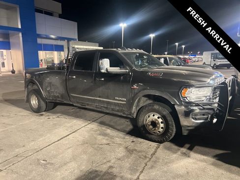 Used 2019 RAM 3500 Limited image 1