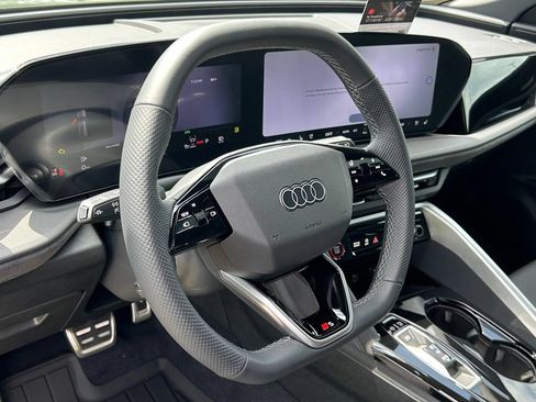New 2026 Audi SQ5 Premium Plus AWD/4WD image 17