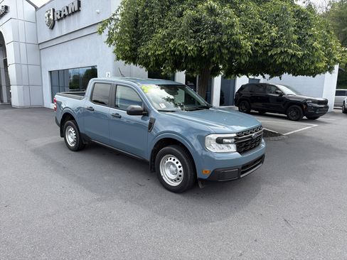 Used 2023 Ford Maverick XL FWD image 1