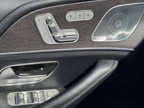 Used 2021 Mercedes-Benz GLE 580 4MATIC image 16