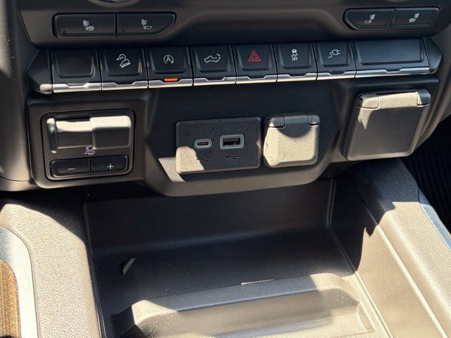 Used 2021 Chevrolet Silverado 1500 RST w/ All Star Edition Plus AWD/4WD image 23