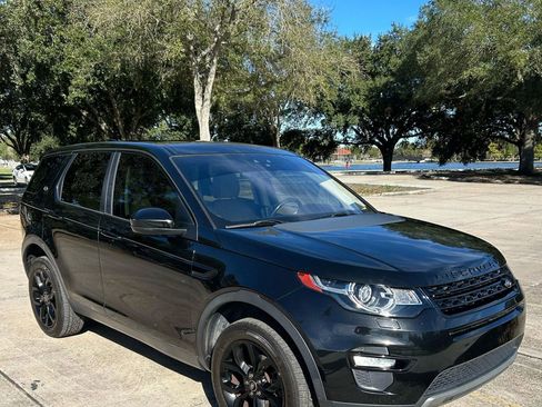 Used 2018 Land Rover Discovery Sport HSE image 1