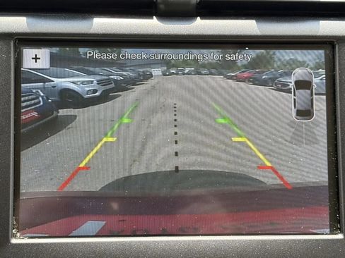 Used 2017 Ford Fusion SE w/ Fusion SE Technology Package FWD image 20
