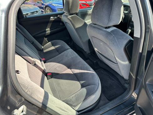 Used 2014 Chevrolet Impala LT w/ LT Sunroof Package FWD image 15
