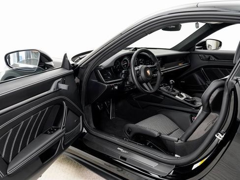 Used 2024 Porsche 911 GT3 RS image 7