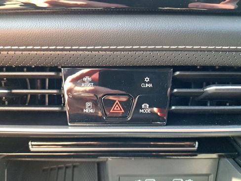 New 2025 Volkswagen Atlas SEL image 26