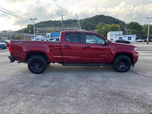 Used 2021 Chevrolet Colorado Z71 w/ Safety Package AWD/4WD image 6