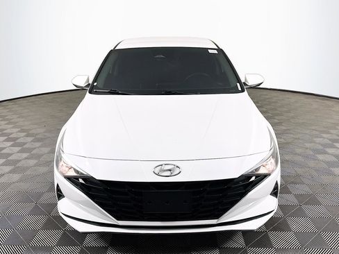 Used 2021 Hyundai Elantra SEL w/ Cargo Package image 2