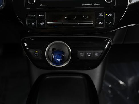 Used 2021 Toyota Prius Prime LE w/ Carpet Mat Package (TMS) FWD image 37